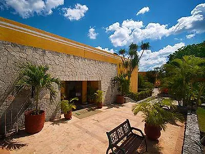 Villas Arqueologicas Coba 3*,